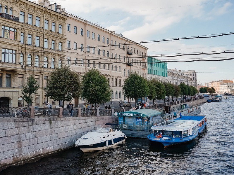 Причал «Аничков мост» в Санкт-Петербурге