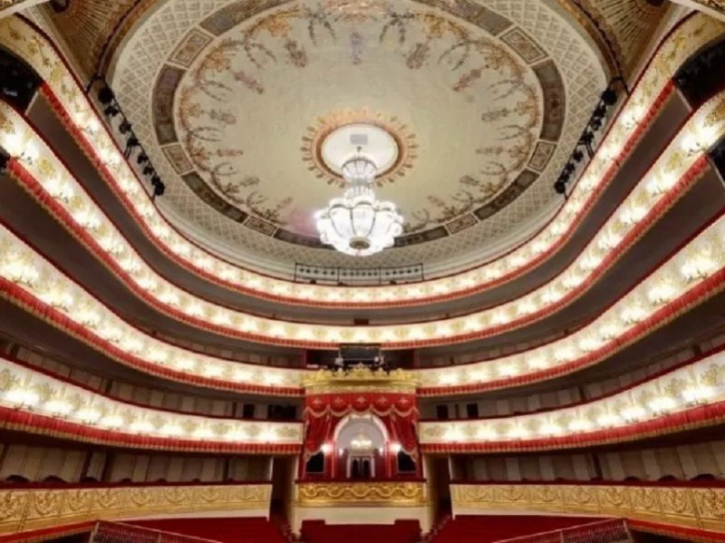 Блистательный Алексанринский театр