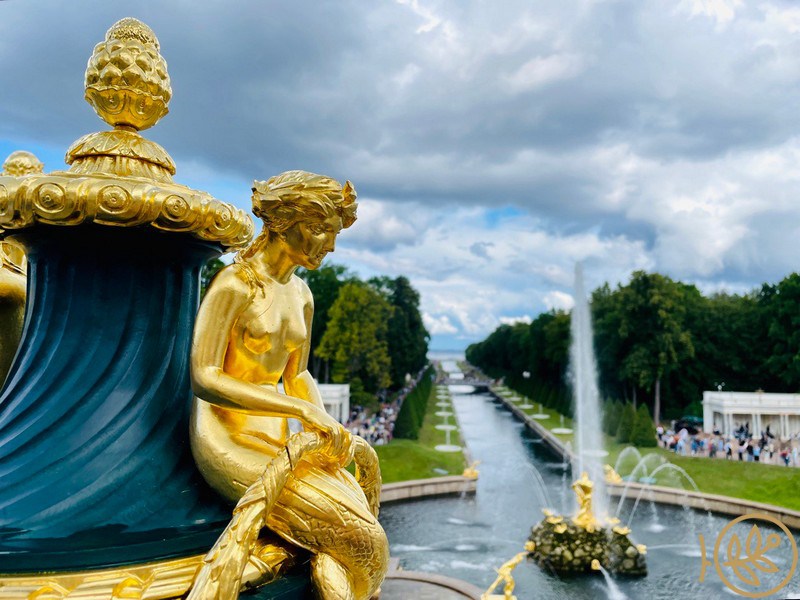 Экскурсия в Петергоф. Большой Императорский дворец, Нижний парк с фонтанами и Особая кладовая