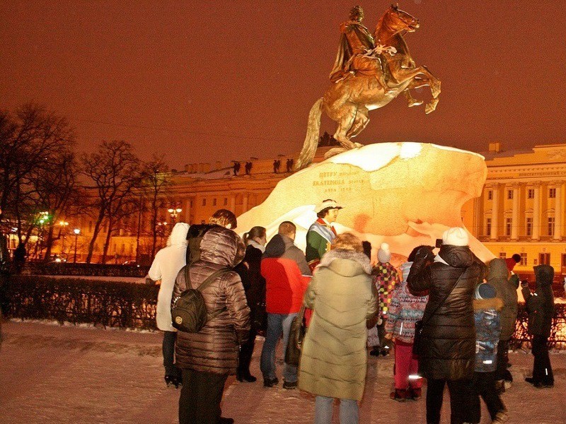 «Новогодний Петербург» - экскурсия для школьных групп
