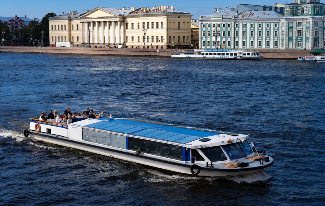 Обзорная экскурсия «Реки и каналы Петербурга» (Canal Cruise)