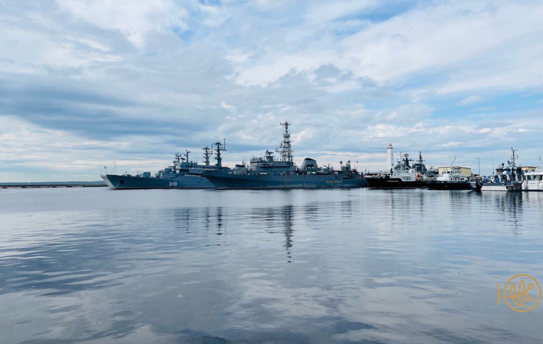 Водная экскурсия «Парад военных кораблей»